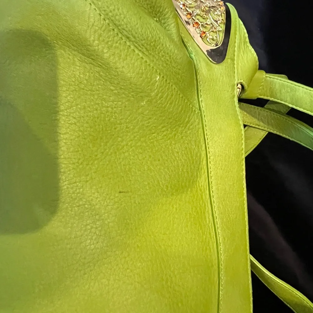 Lara Hand Bag - Gorgeous - Picture 7 of 13